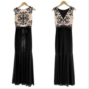 BETSY and ADAM Blush and Black Lace and Satin tie chiffon Mermaid Evening Gown 8